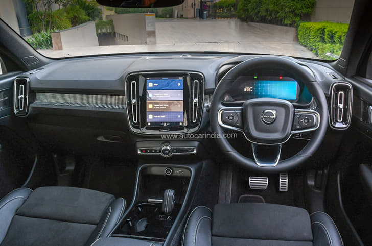 Volvo XC40 Recharge interior